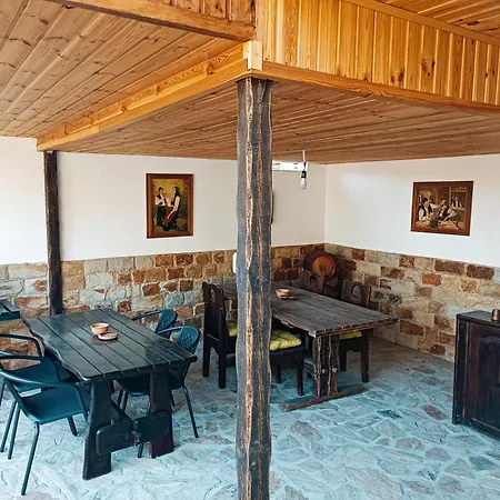 боровата къща *