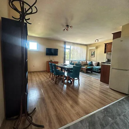 بيت ضيافة боровата къща