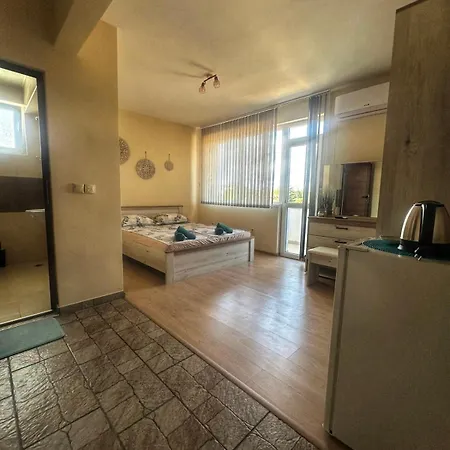 боровата къща