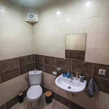 боровата къща فارنا